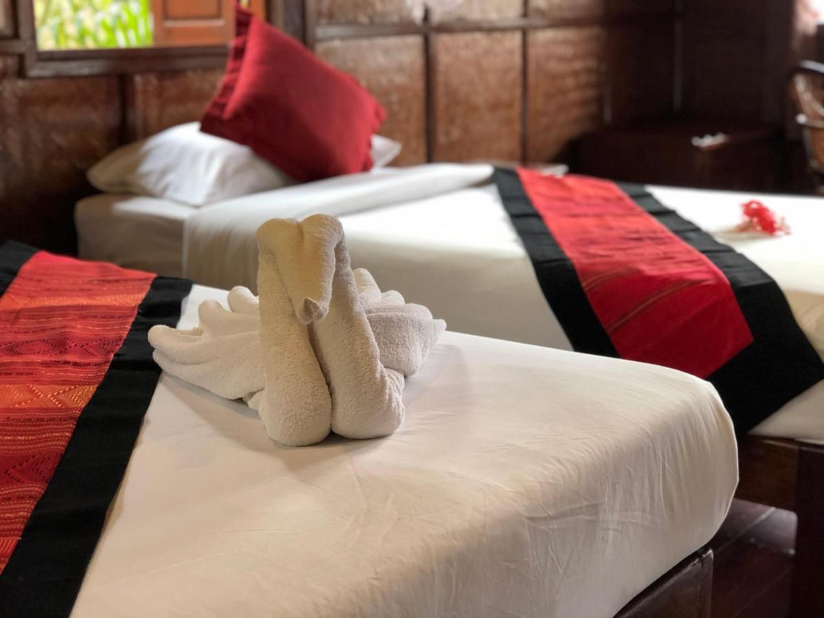Mekong Riverside Lodge Muang Pakbèng Екстериор снимка