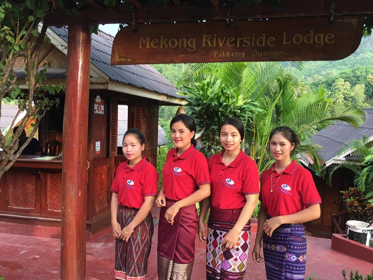 Mekong Riverside Lodge Muang Pakbèng Екстериор снимка