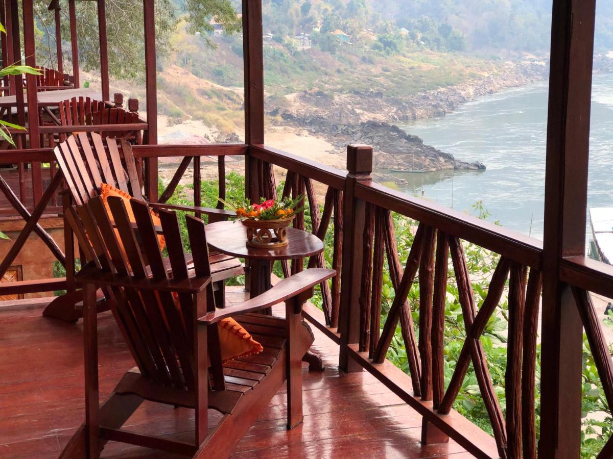 Mekong Riverside Lodge Muang Pakbèng Екстериор снимка
